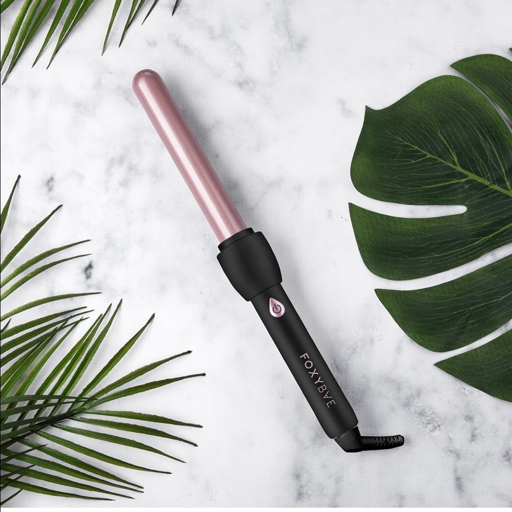Foxybae FFF exclusive curling wand